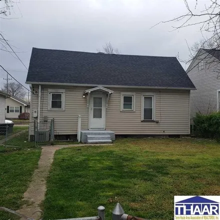 Image 2 - 2208 Oak Street, Terre Haute, IN 47803, USA - House for sale