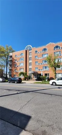 Buy this 2 bed condo on County Seat Condominiums in 205 Mineola Boulevard, Village of Mineola