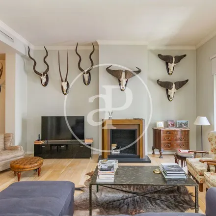 Rent this 3 bed apartment on Calle de Serrano in 20, 28001 Madrid