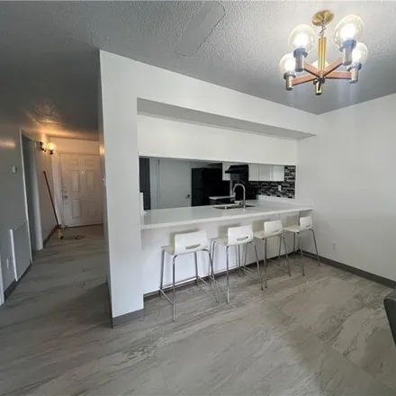 Buy this 2 bed condo on 2900 Ashley Dr Apt 202 in Pharr, Texas