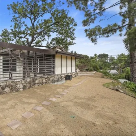 Image 1 - 9511 Crystal View Drive, Los Angeles, CA 91042, USA - House for rent