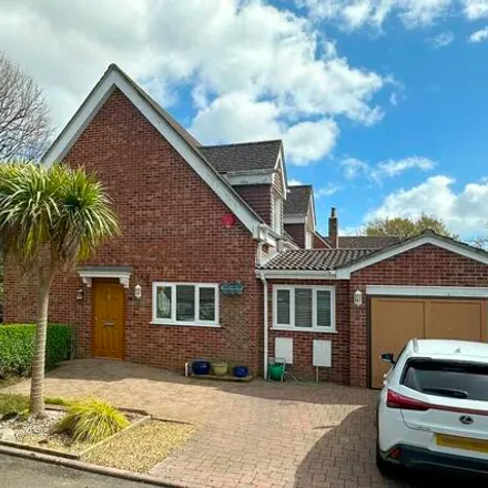 Buy this 4 bed house on Ramley Road in Pennington, SO41 8LH
