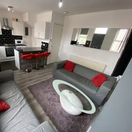Rent this 3 bed townhouse on Thornville Street in Leeds, LS6 1PW
