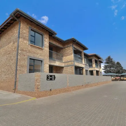 Image 1 - 3rd Road, Chief Albert Luthuli Park, Gauteng, 1520, South Africa - Apartment for rent