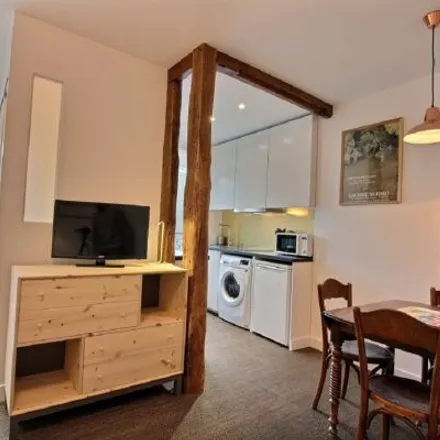 Rent this studio apartment on 105 Rue de Vaugirard in 75006 Paris, France