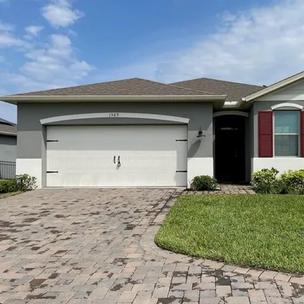 Buy this 4 bed house on Tisbury Pointe in Seminole County, FL 32772