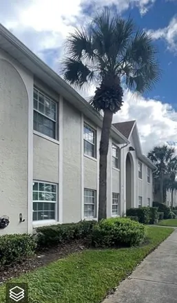 Buy this 2 bed condo on 4427 Hector Court in Orlando, FL 32822