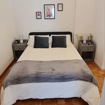 Rent this 5 bed apartment on Calle de Altamirano in 36, 28008 Madrid