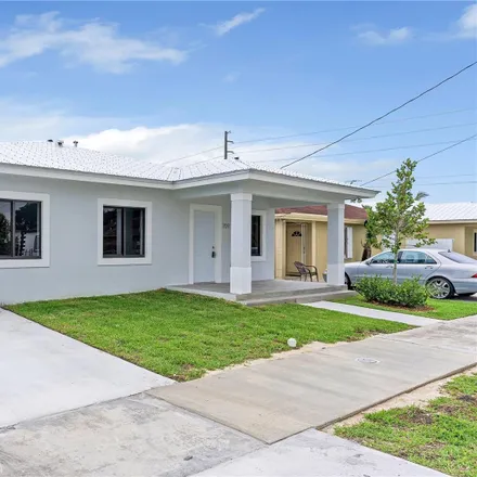 Image 2 - 705 Southwest K Avenue, Homestead, FL 33030, USA - House for sale