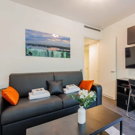 Rent this 1 bed apartment on 120 Avenue de Malakoff in 75116 Paris, France