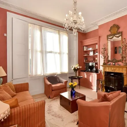 Rent this 1 bed apartment on 27 Oakley Street in London, SW3 5NR