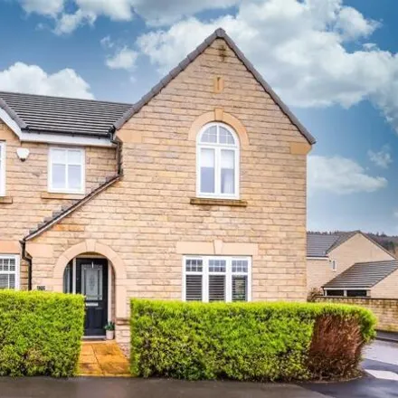 Buy this 4 bed house on Yew Tree Road in Lindley, HD2 2EQ