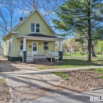 Buy this 2 bed house on 278 East Calhoun Avenue in Springfield, IL 62702