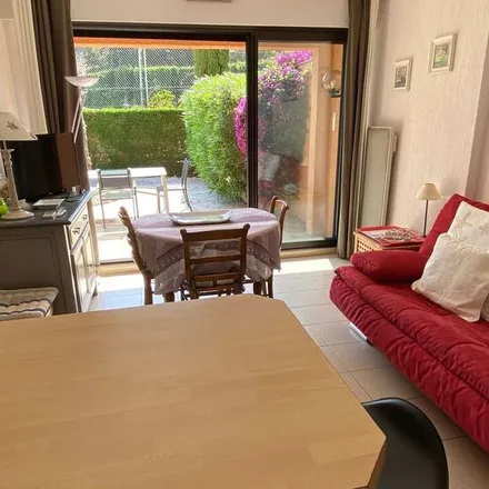 Rent this 2 bed apartment on 452 Corniche des Issambres in 83380 Roquebrune-sur-Argens, France