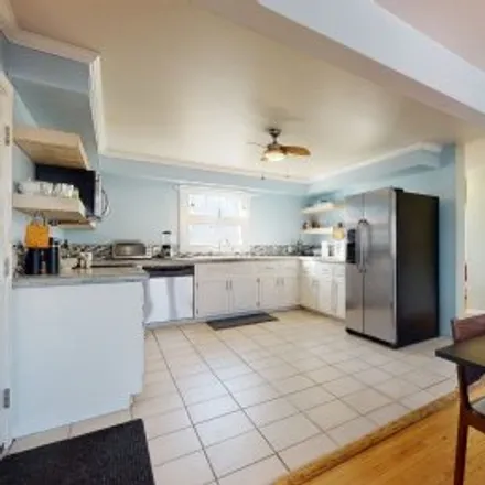 Buy this 4 bed apartment on 123 Houston Avenue in Fifth Ward, Newport