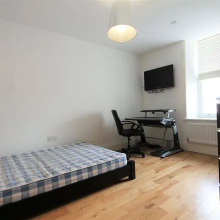 Image 4 - Belle Grove West, Newcastle upon Tyne, NE2 4LT, United Kingdom - Apartment for rent