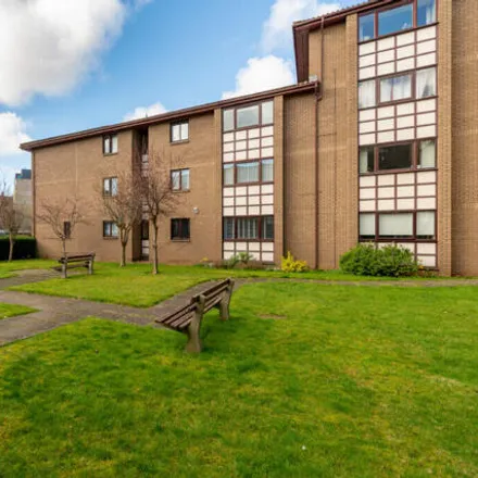 Image 8 - 15 Allanfield, City of Edinburgh, EH7 5HG, United Kingdom - Apartment for sale