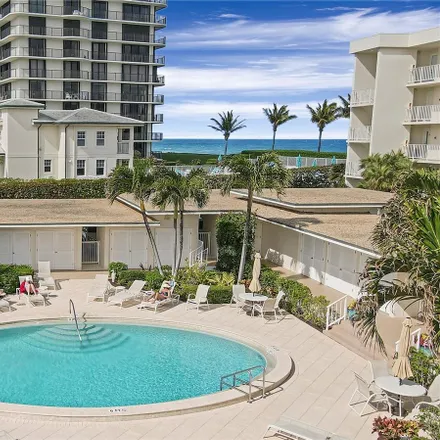Buy this 2 bed condo on 475 South Beach Road in Tequesta, Palm Beach County