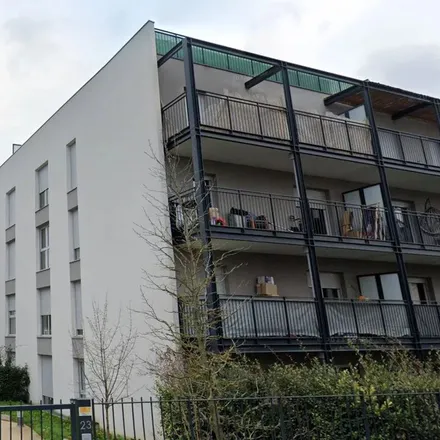 Rent this 3 bed apartment on 14bis Rue Paul Doumer in 77000 Melun, France