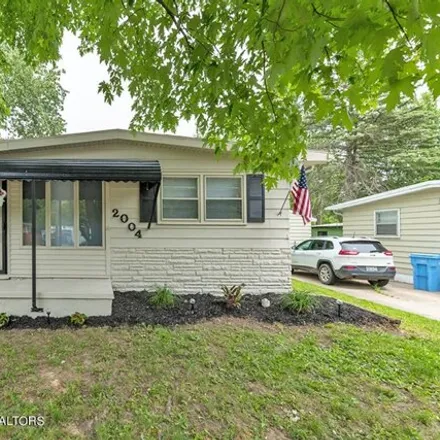 Buy this 2 bed house on 1992 Mary Avenue in Lansing, MI 48910