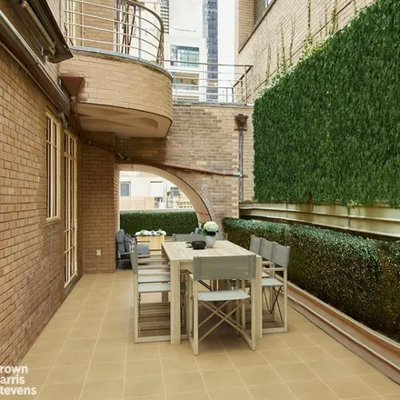 Buy this studio apartment on 24 WEST 55TH STREET 10B in New York