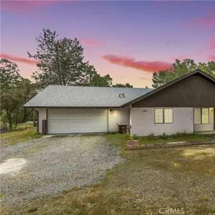 Buy this 3 bed house on 30090 Revis Road in Yosemite Lakes Park, Madera County