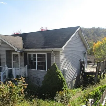 Buy this 3 bed house on 2220 Saint Patricks Avenue in Northern Cambria, Cambria County