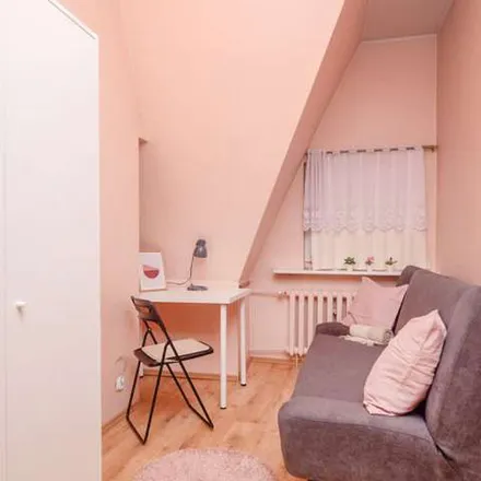 Rent this 5 bed apartment on Politechniczna 3 in 80-238 Gdansk, Poland