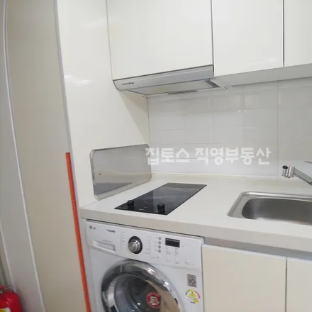 Image 9 - 서울특별시 마포구 서교동 352-21 - Apartment for rent
