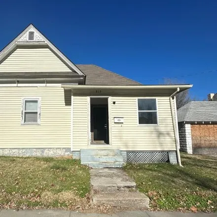 Buy this 2 bed house on 861 West A Street in Joplin, MO 64801