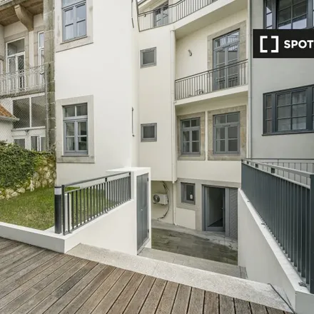Image 17 - Travessa das Oliveirinhas, 4000-222 Porto, Portugal - Apartment for rent