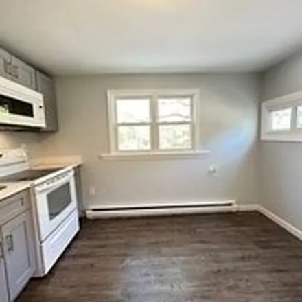 Rent this 1 bed apartment on 596 Broad Street in Bridgewater, MA 11333