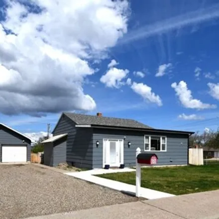 Buy this 3 bed house on 244 South Rosser Avenue in Glendive, MT 59330