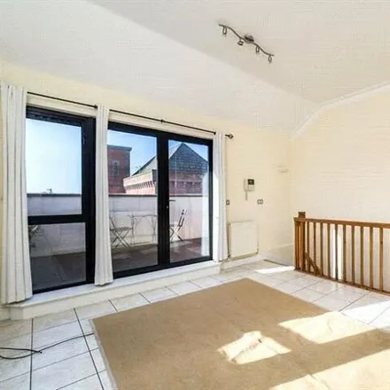 Image 4 - The Pinnacle, Cottage Terrace, Nottingham, NG1 5DX, United Kingdom - Apartment for sale