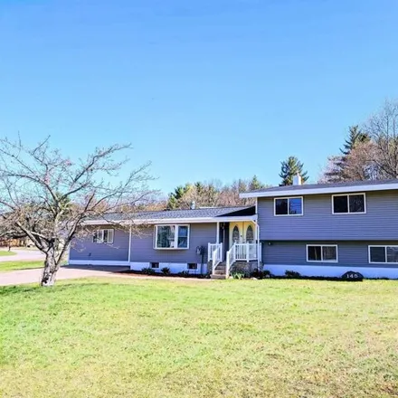 Image 1 - 141 Sunset Drive, Beverly Hills, Negaunee, MI 49866, USA - House for sale
