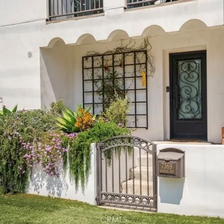 Image 3 - 7391 Waring Avenue, Los Angeles, CA 90046, USA - House for sale