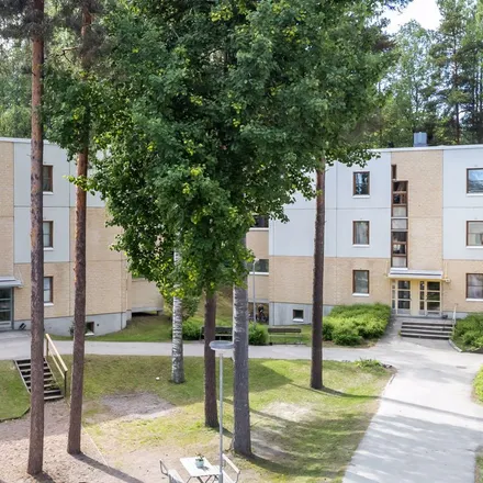 Rent this 4 bed apartment on Koskenhaantie 26 in 00940 Helsinki, Finland
