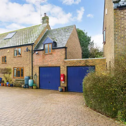 Buy this 4 bed house on Orchard Road in Hook Norton, OX15 5LX