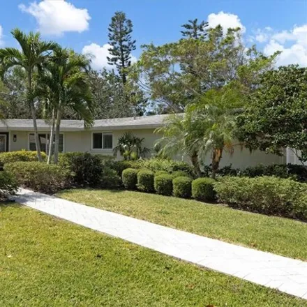 Buy this 2 bed house on 600 Buttonwood Drive in Longboat Key, Sarasota County