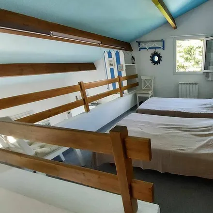 Rent this 2 bed house on 85520 Saint-Vincent-sur-Jard