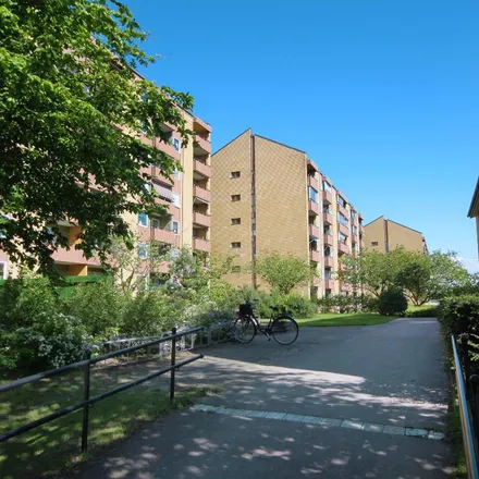 Rent this 1 bed apartment on Rosenbergsgatan 20A in 254 44 Helsingborg, Sweden