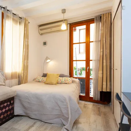 Rent this studio apartment on Carrer de la Blanqueria in 5, 08003 Barcelona