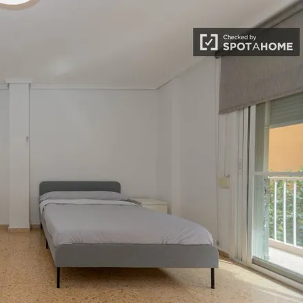 Rent this 4 bed room on Senda d'Orriols in 10D, 46019 Valencia