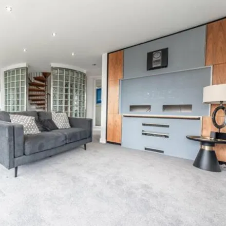 Buy this 2 bed apartment on Islington Gates in 12;14;16 Fleet Street, Park Central