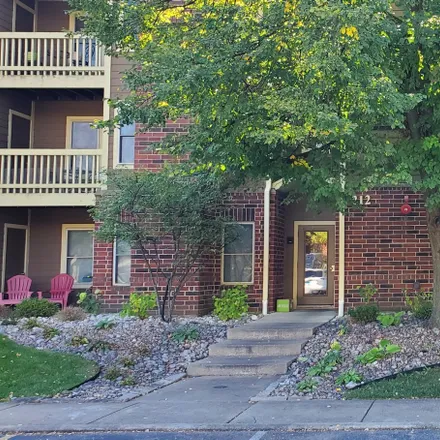 Rent this 1 bed condo on 210 Glengarry Drive in Bloomingdale, IL 60108