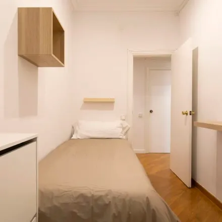 Image 9 - Gran Via de les Corts Catalanes (lateral mar), 488, 08015 Barcelona, Spain - Apartment for rent