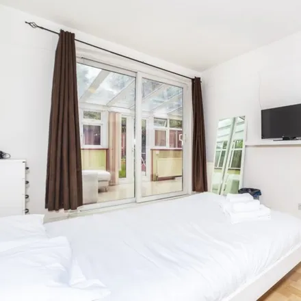 Rent this 1 bed apartment on Springfield University Hospital in 15 Springfield Drive, London