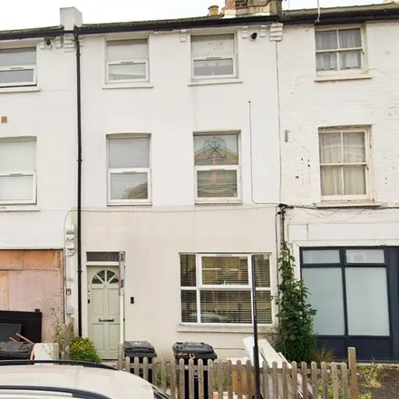 Rent this 3 bed apartment on Beechfield Road in Catford Hill, London