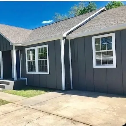 Buy this 3 bed house on 3178 Florida Street in Houston, TX 77026