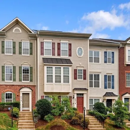 Buy this 3 bed condo on 18298 Linton Court in Dumfries, VA 22026